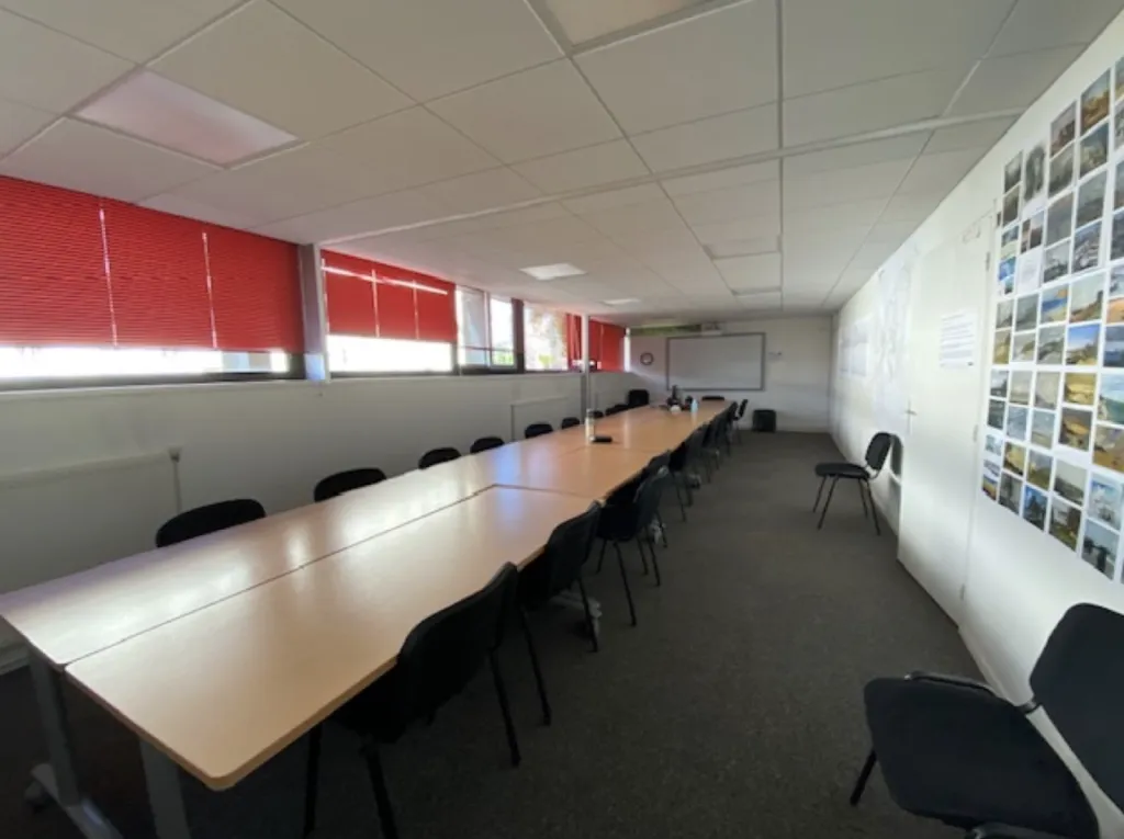 LE HAVRE - A LOUER OU A VENDRE immeuble indépendant de bureaux 750 m2 avec jardin privatif situé au pied de la Tour Alta