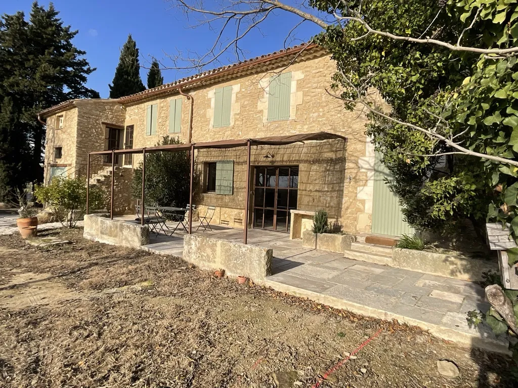 mas du Luberon à Lourmarin, en préservant son authenticité et son charme provençal.