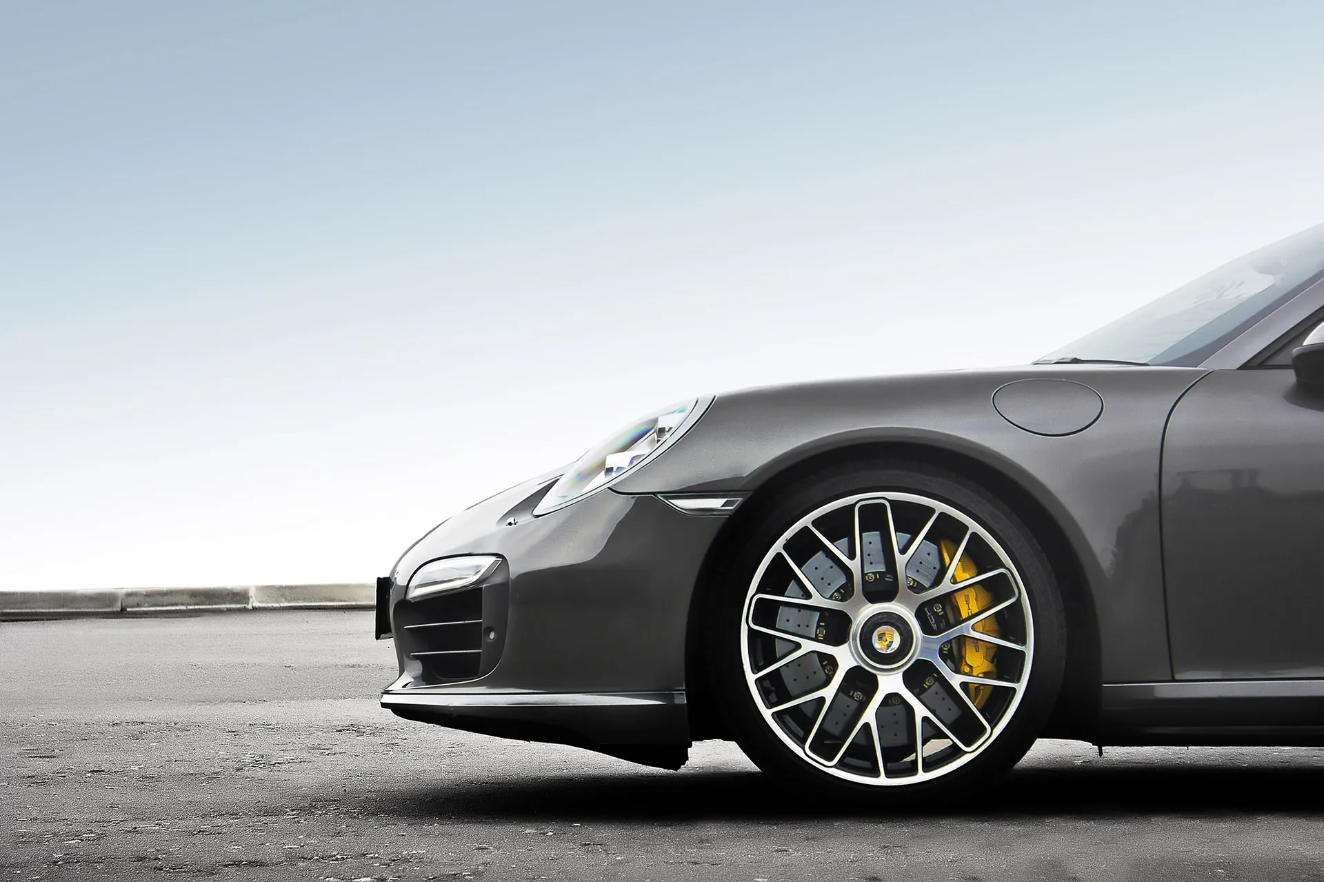 Courtier automobile à Nice 06 : dépôt-vente de voitures haut de gamme et de prestige avec accompagnement personnalisé