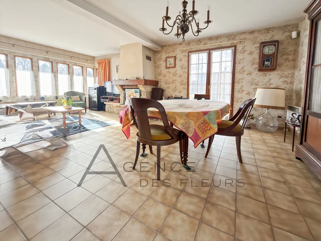 A vendre maison de 141 m² édifiée sur 505 m² de terrain sur la commune de SAINT-AUBIN-LES-ELBEUF 76410