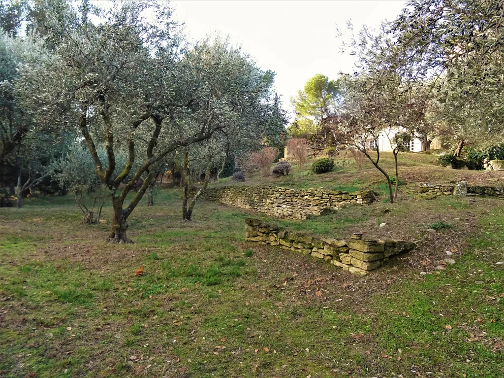 Chateauneuf de Gadagne, propriété d’architecte dans un parc arboré   