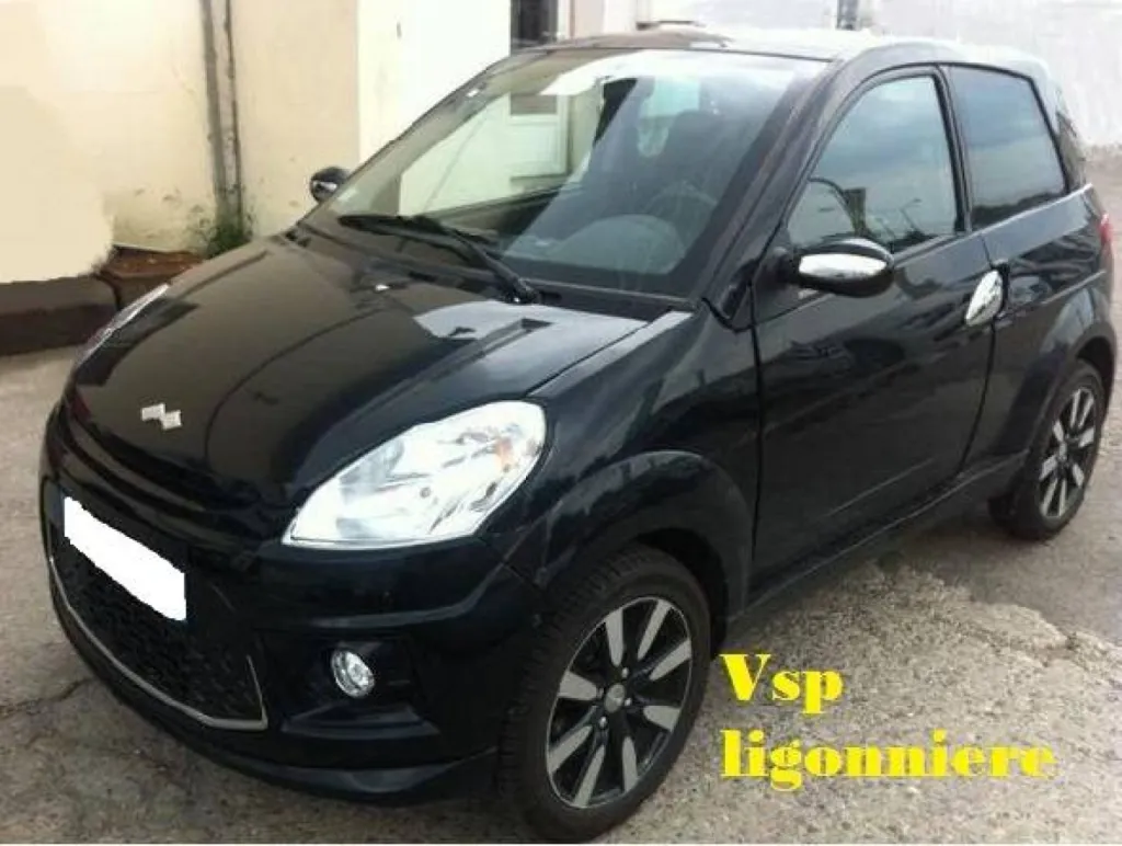 VENDU !!! vente Voiture Sans Permis OCCASION Ligier IXO Titane DCI noire de 2010 hyeres Var 83