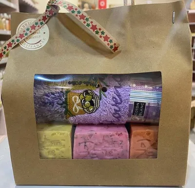 Coffrets Cadeaux de Noël : L’Élégance du Savon de Marseille