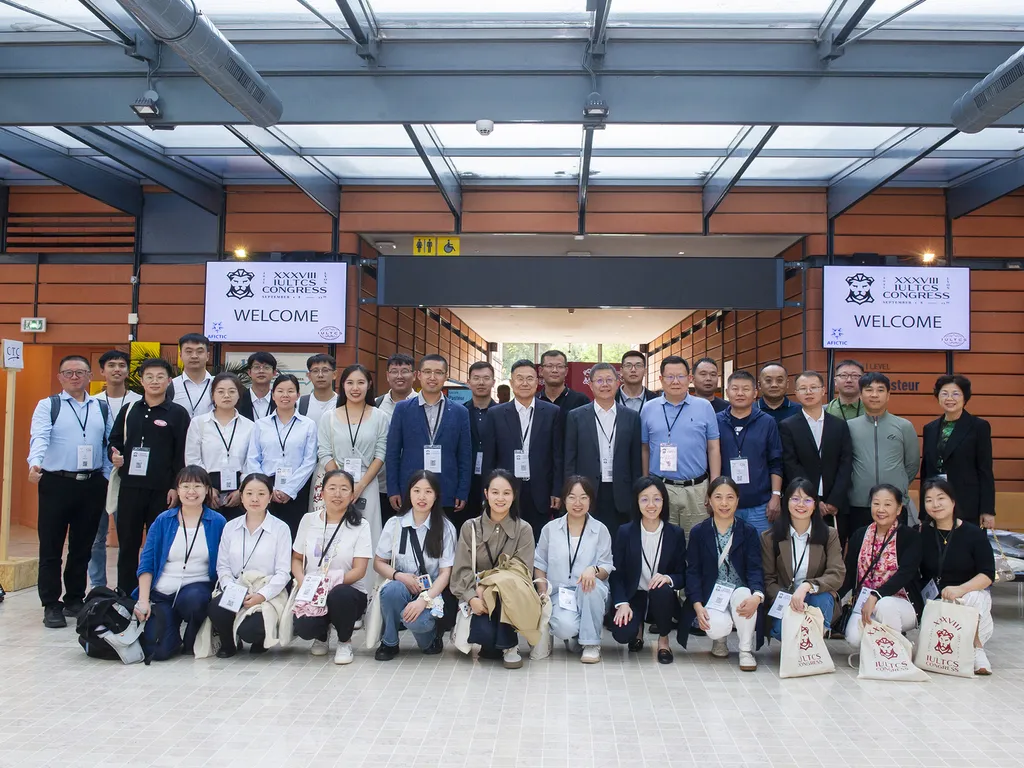 photographe événementiel centre de congrès de Lyon congrès du cuir photo de groupe