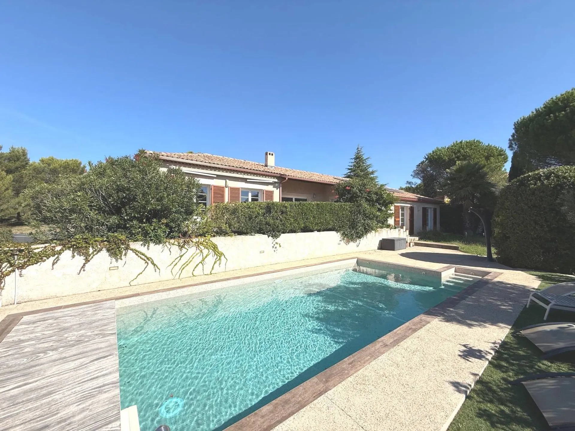 En vente dans quartier prisé de Roquefort-la-Bédoule