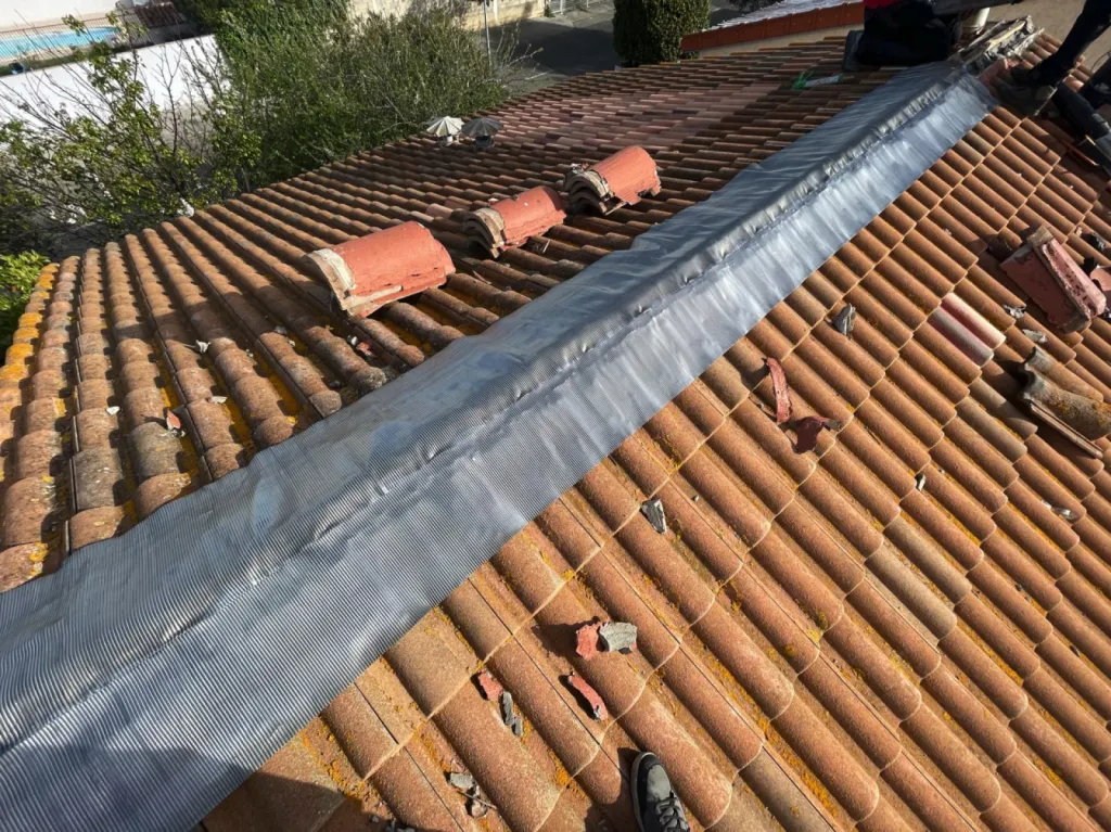 Rénovation d’un Faîtage d’une toiture de maison près de Martigues 13500