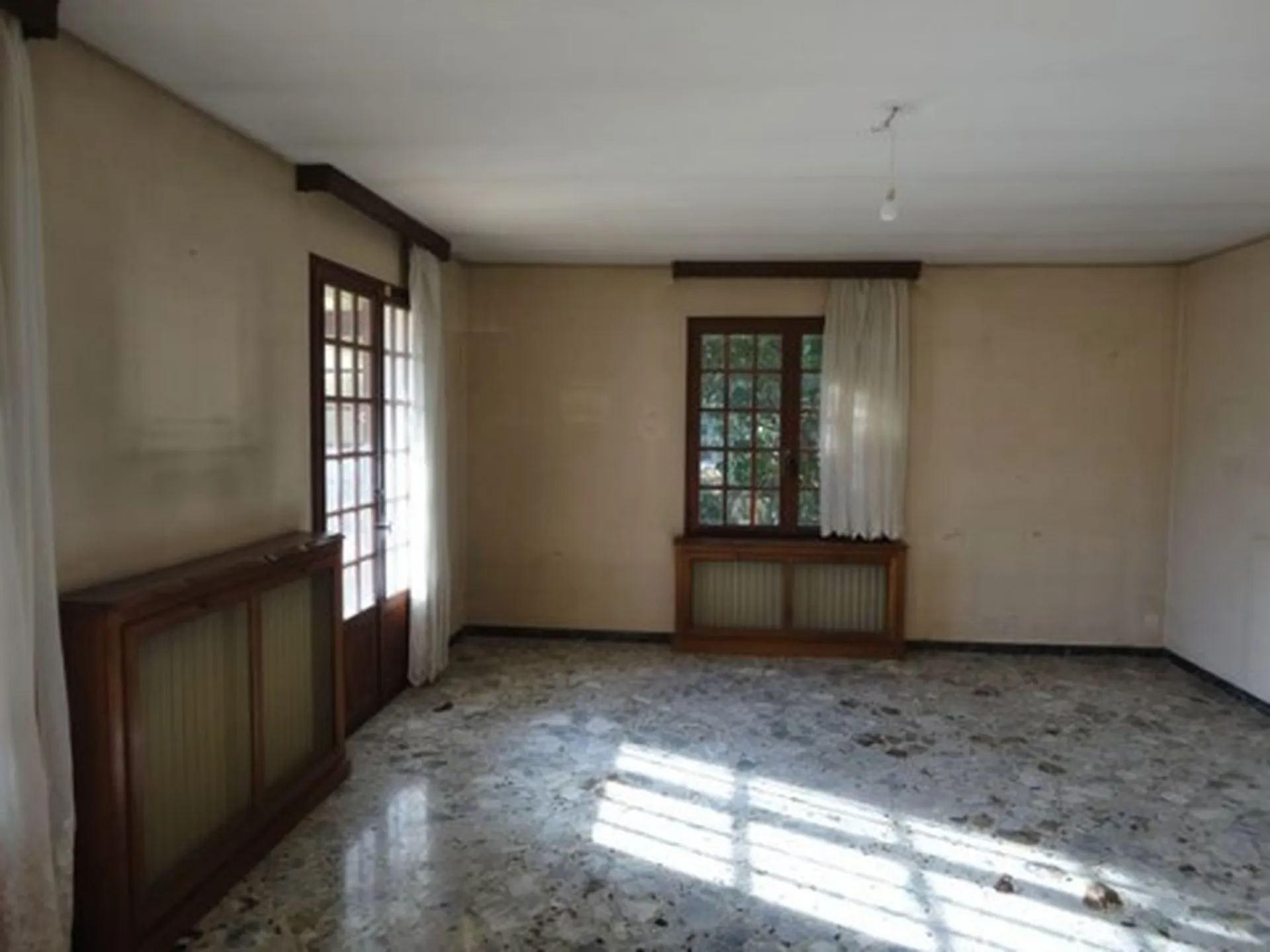 Maison 5 de plain pied Roquefort la Bédoule VENDU au coeur du village