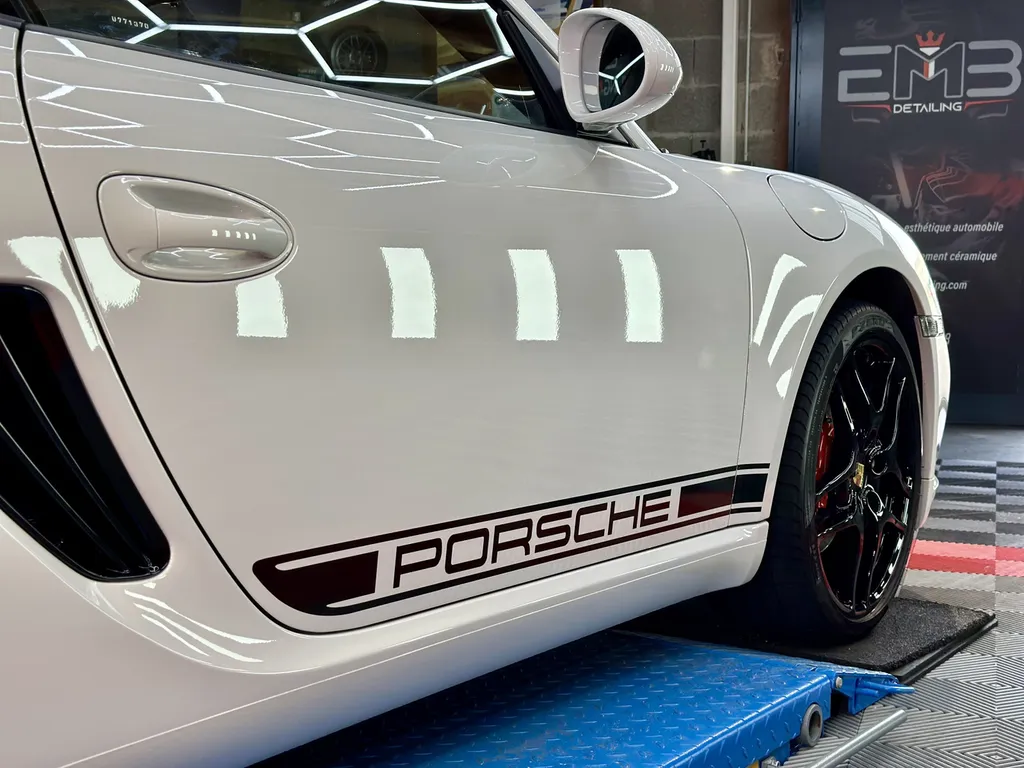 Detailing spécialiste Porsche PPF et traitement céramique sur Vaugneray proche Ecully 