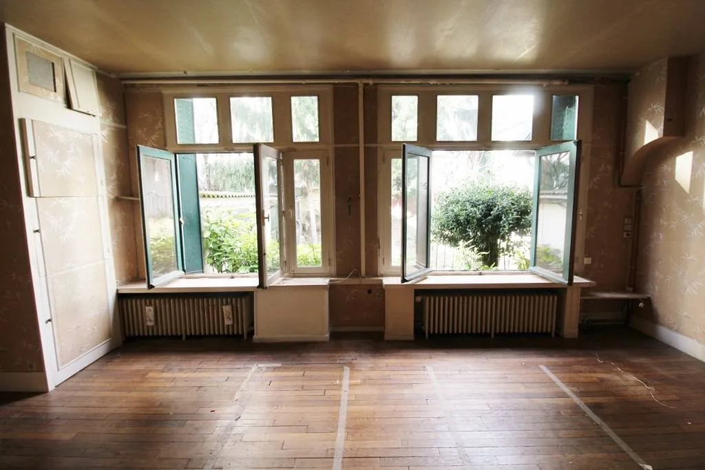 acheter une maison avec jardin et parking à Courbevoie 92400