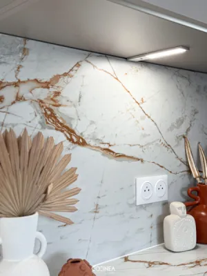 Conception et installation cuisine HÄCKER moderne sans poignées avec plans Dekton Cosentino à Fontenilles
