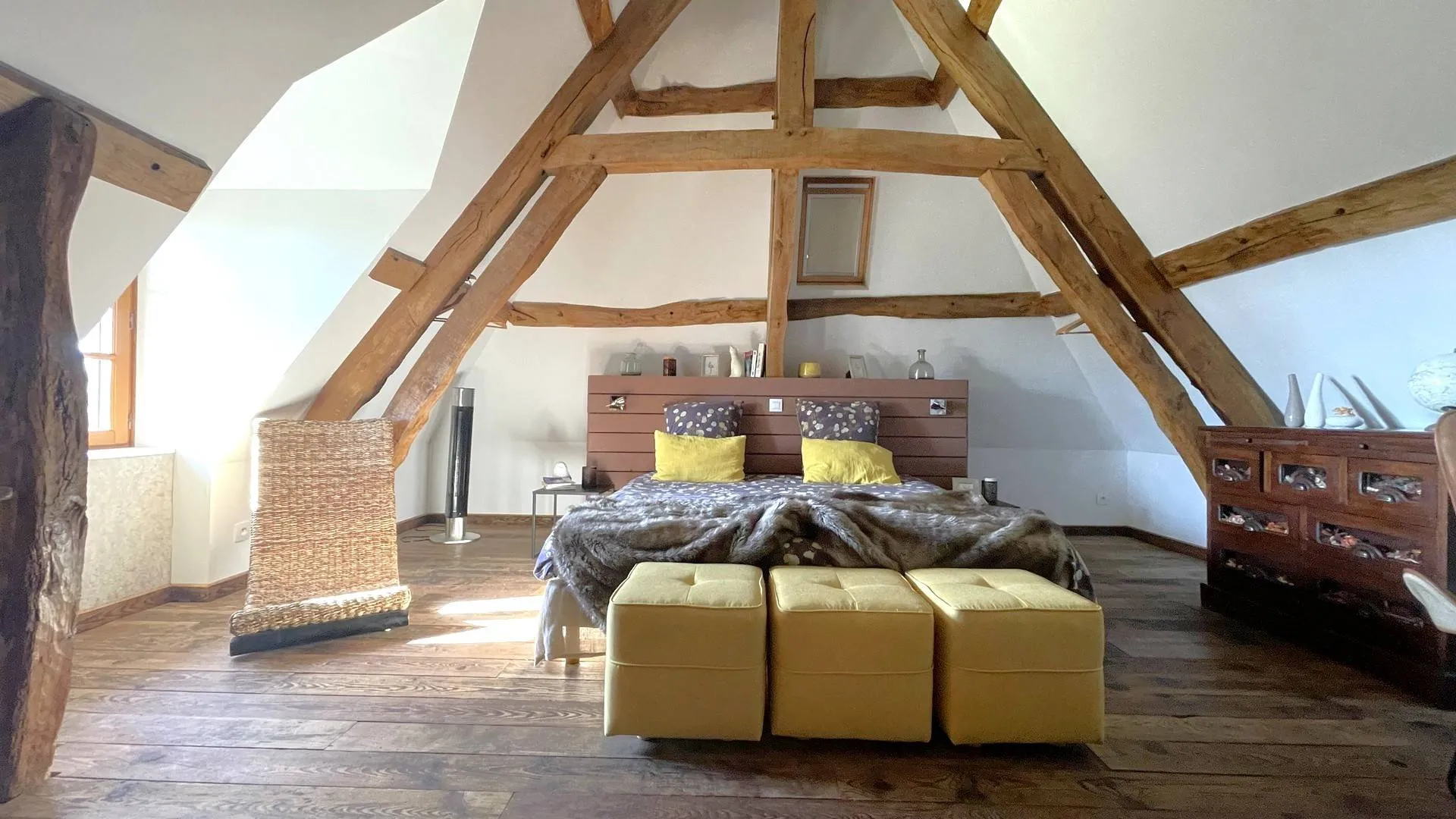 Opportunité en Seine-Maritime : Propriété avec potentiel de gîte : Un espace indépendant idéal pour de la location ou pour accueillir famille et amis.