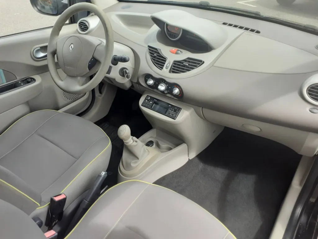 RENAULT TWINGO II OCCASION EXPRESSION 1.2 LEV 16V 75 ECO² À PLAISANCE DU TOUCH PRÈS DE TOULOUSE EN OCCITANIE