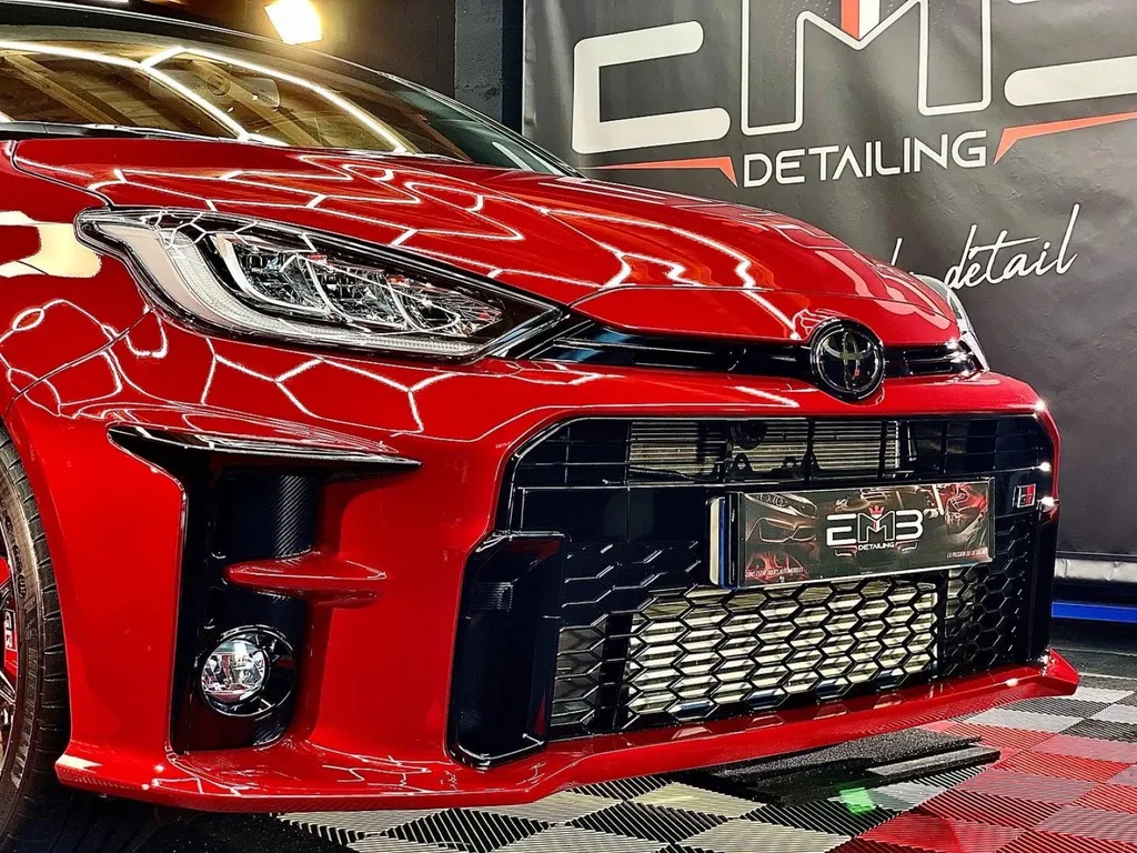 Ptrotection carrosserie EMB detailing traitement céramique auto-cicatrisant / PPF Lyon Toyota Yaris GR Four