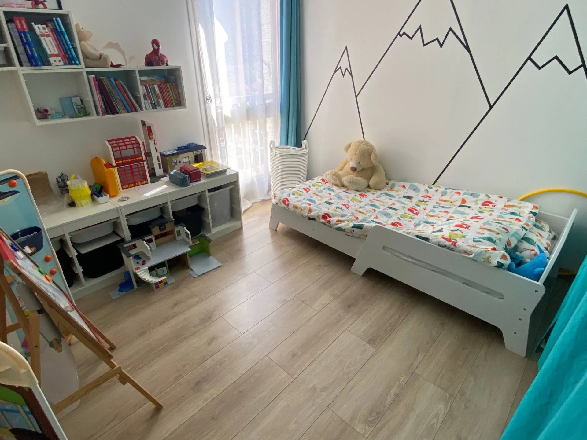 A vendre T4 Carnoux en Provence rénové avec terrasse, ascenseur et parking 