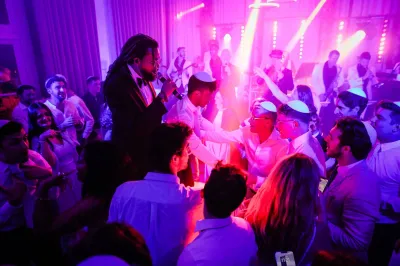 Mariage de luxe sur la Côte-d’Azur : villa vue mer, décor somptueux, wedding planner et réception exceptionnelle près de Toulon