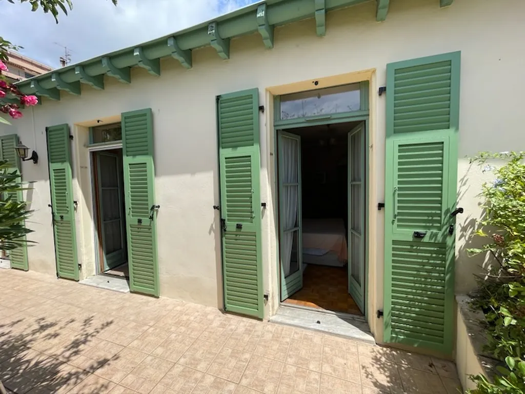 Volets battants aluminium sur mesure à Contes près de Nice