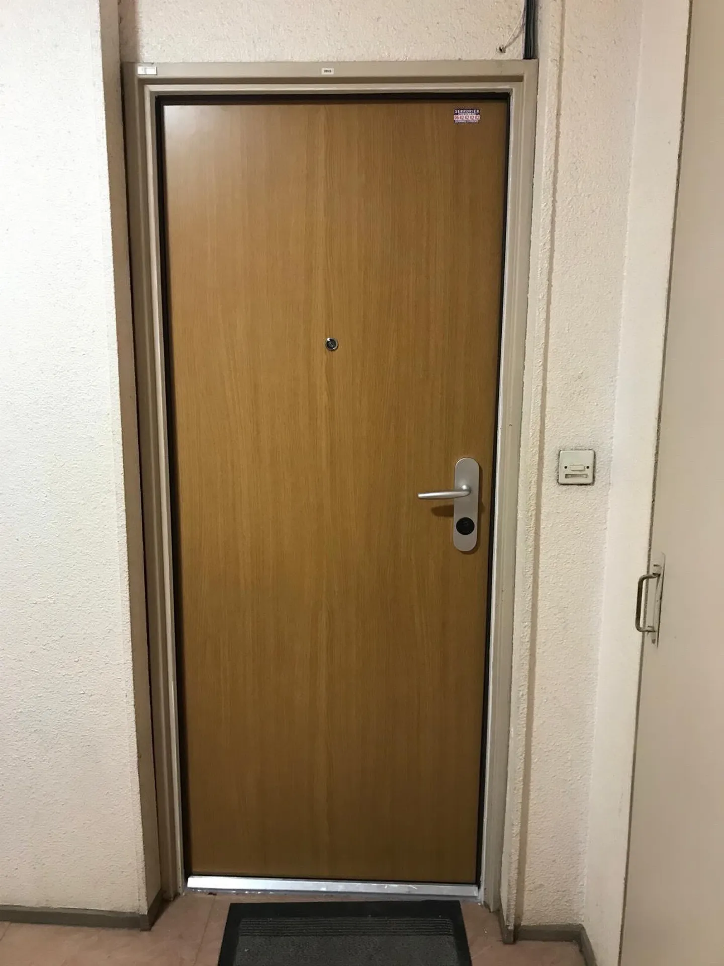 Porte blindée aux Pennes-Mirabeau : sécurité et élégance MO’RENOVE