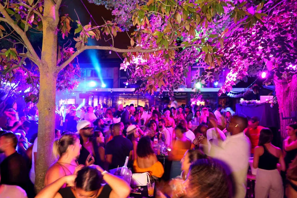 Soirée restaurant avec DJ