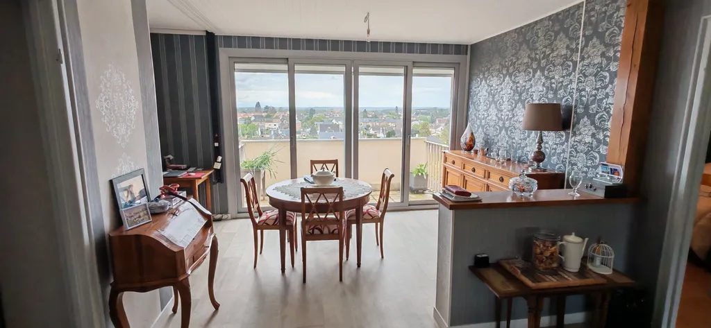 À vendre, appartement de 82m² avec ascenseur sur la commune de SAINT PIERRE LES ELBEUF 7632