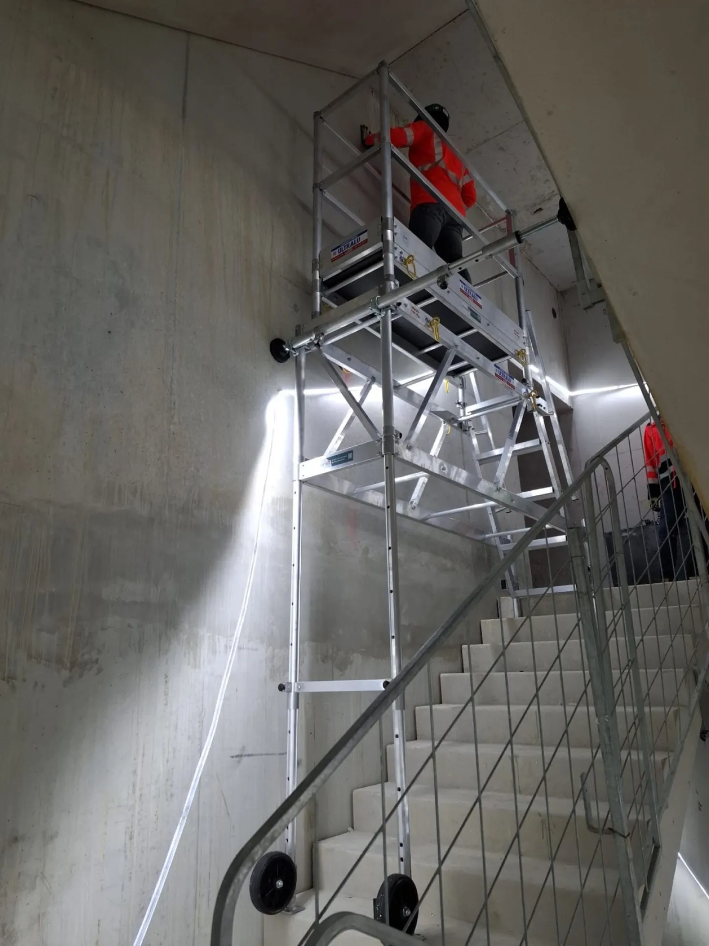 Niveau4 VS Ultralu pour escalier Dumez CA Nice