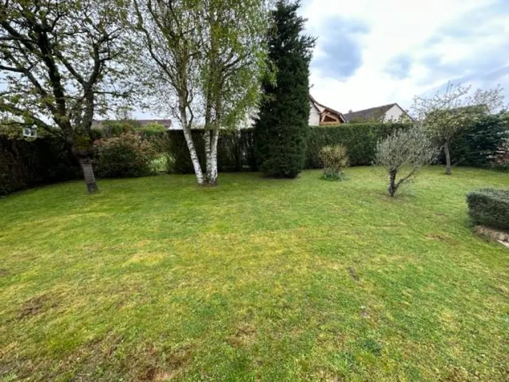 Maison familiale de 96 m² édifiée sur 625 m² de terrain sur la commune de ST AUBIN LES ELBEUF