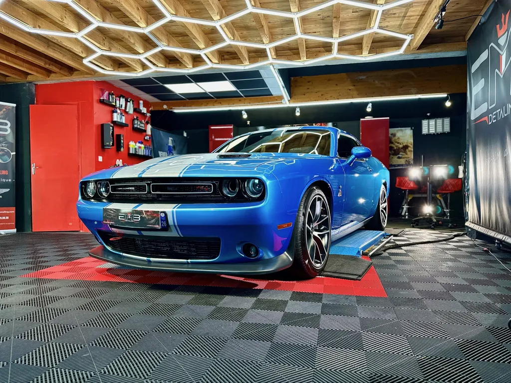 Traitement céramique , detailing Dodge Challenger spécialiste sur Vaugneray 