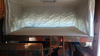 lit pavillon dans un Rapido 976M d'occasion dans les bouches du rhone