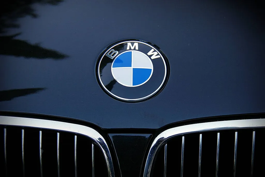 Entretien et vidange d'une BMW X3 dans un garage spécialisé à Saucats proche Marcheprime