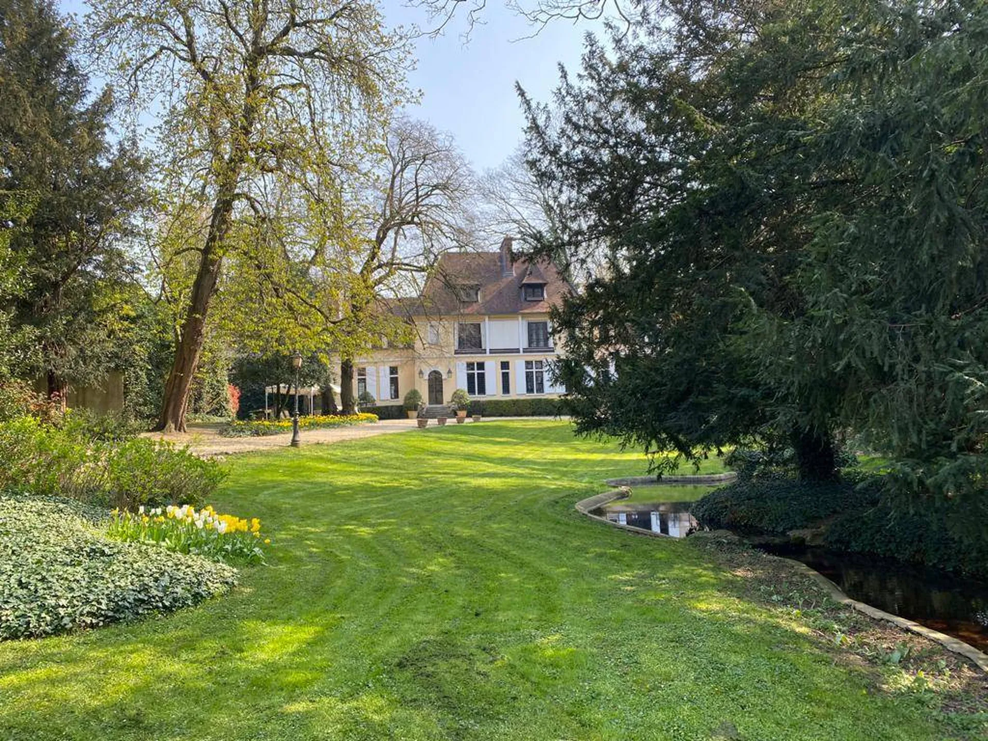 A vendre demeure avec parc Montmorency 95160