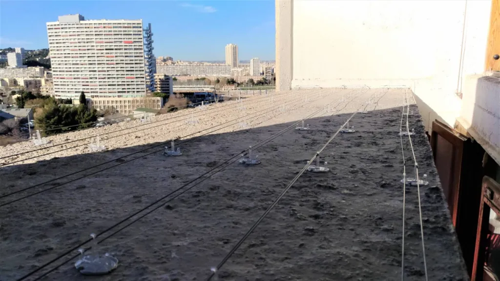 système anti pigeon au corbusier marseille