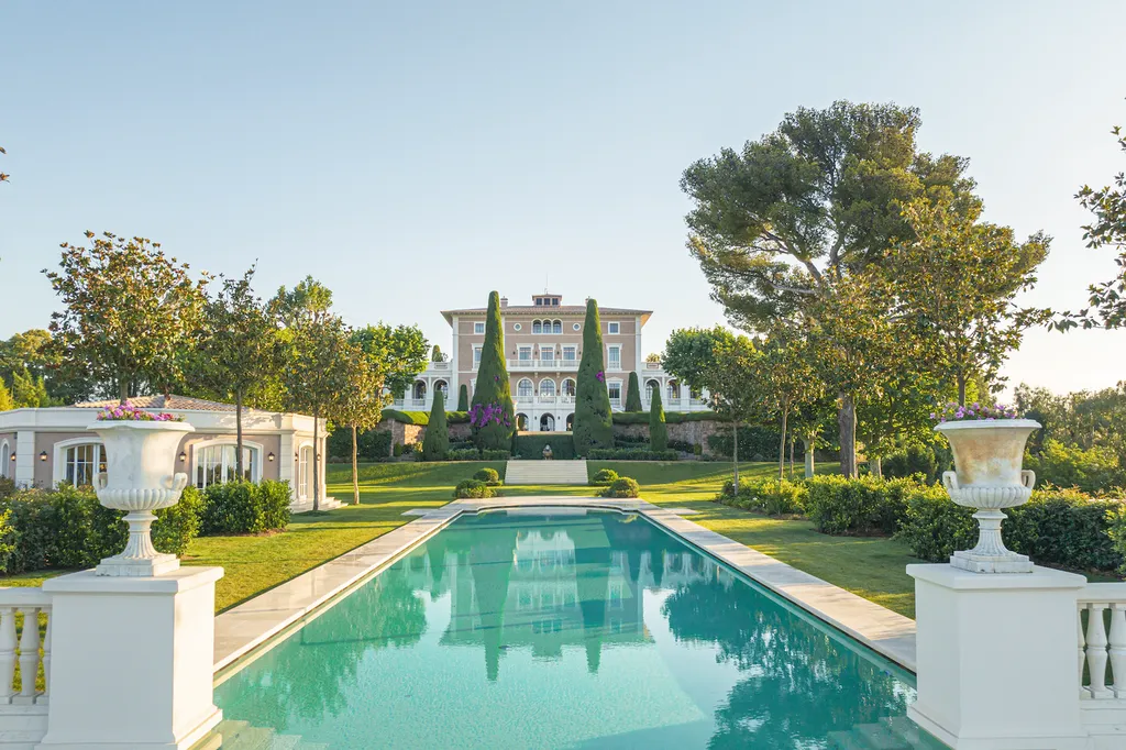 © Château de la Croix des Gardes