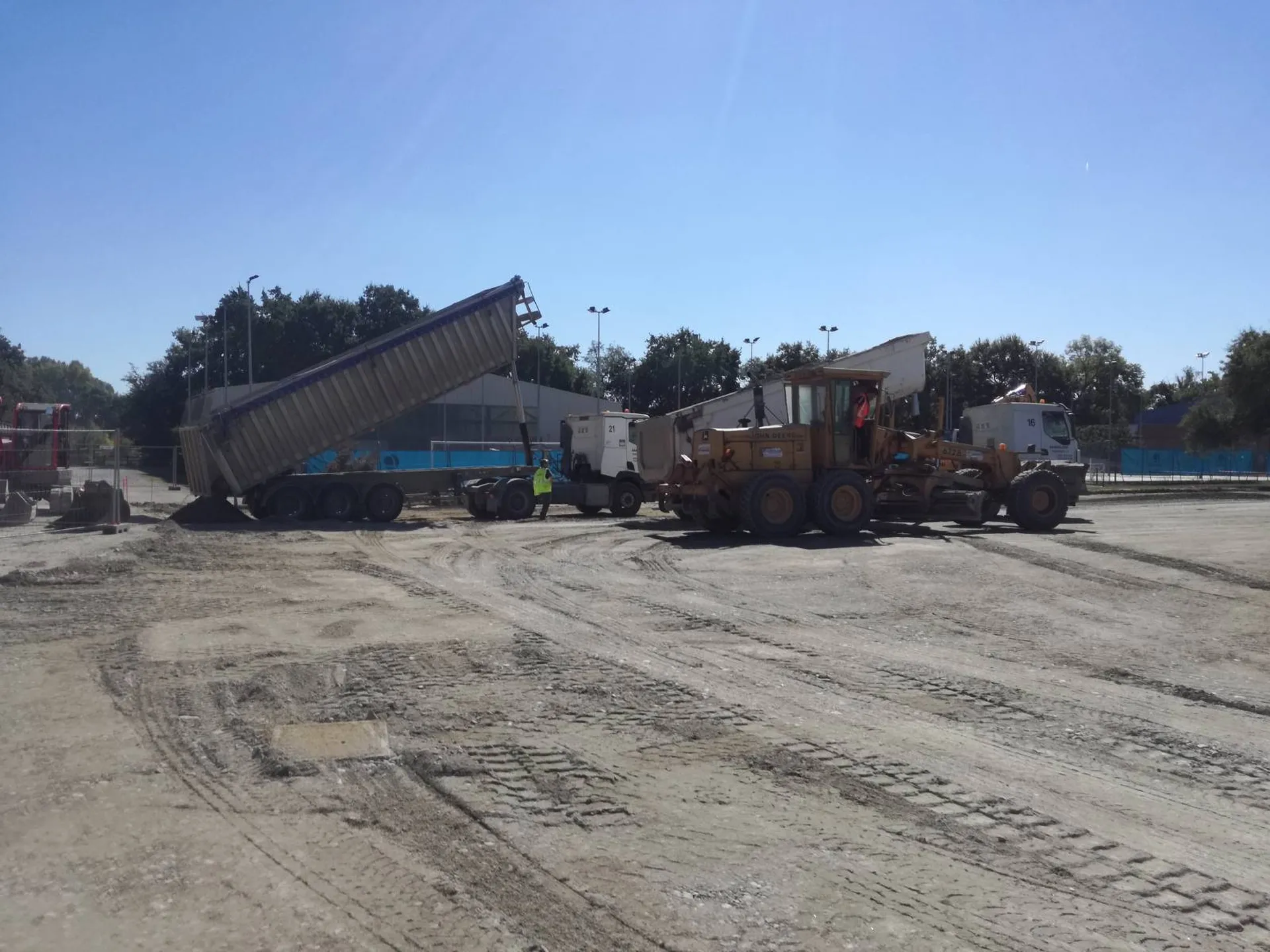 Empierrement infrastructure sous terrain synthétique à remplissage naturel