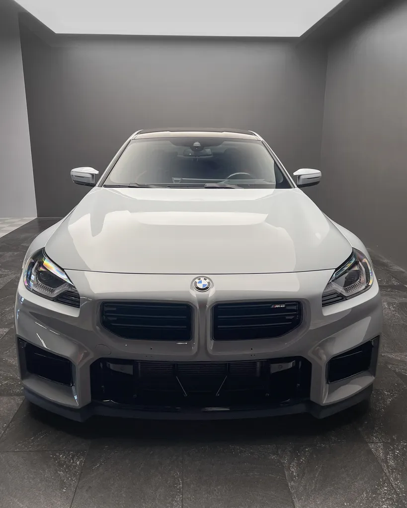 Sublimez et protégez votre BMW M2 avec une pose d'un traitement céramique chez DSP Service au Mans