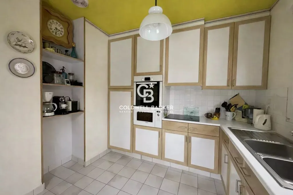 maison de charme à vendre en cœur de ville avec extérieur sans vis-à-vis garage privatif et dépendance aménageable au Mans
