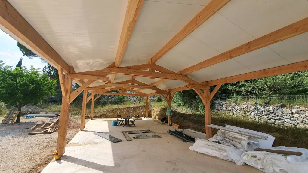 Abri voiture bois indépendant 17x6.5m var 83