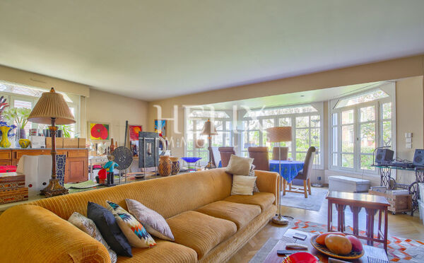 Le Vésinet Centre - Belle maison moderne