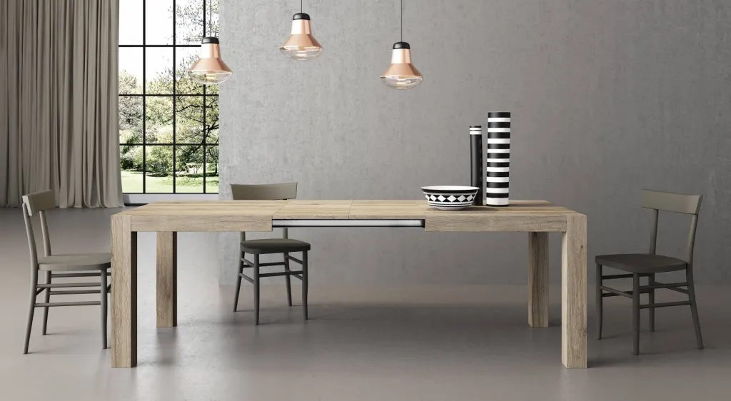 Ensemble tables et chaises assorties à Bandol