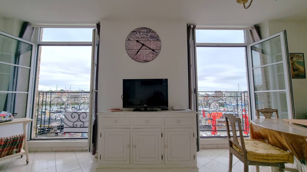 A vendre Studio meublé, face au port de plaisance, Dieppe 76200