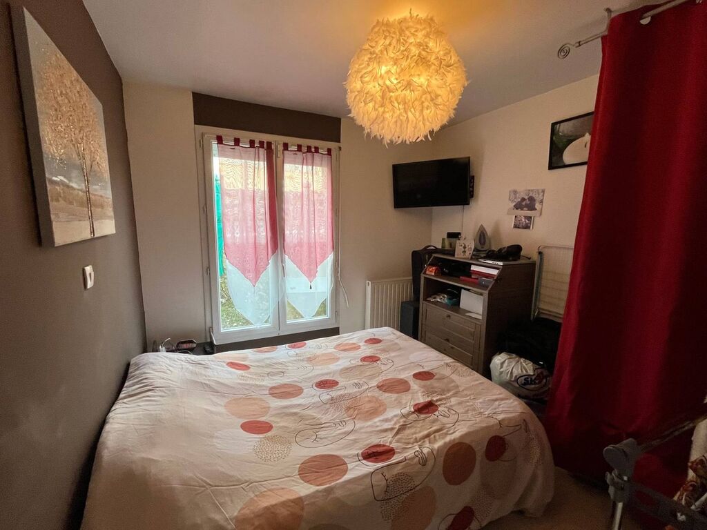 A vendre, maison en bon état général, située au Trait à proximité des commerces