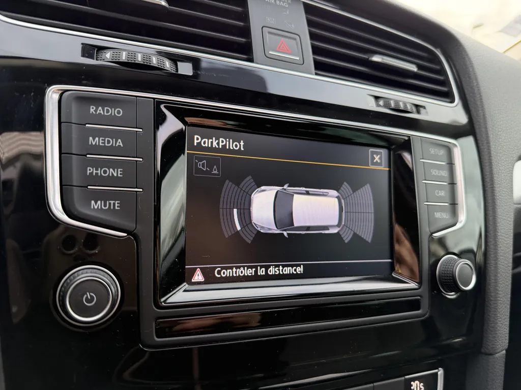 Achat Volkswagen Golf 7 occasion 1.6 TDI 105 Cup DSG7 à proximité de Le Havre