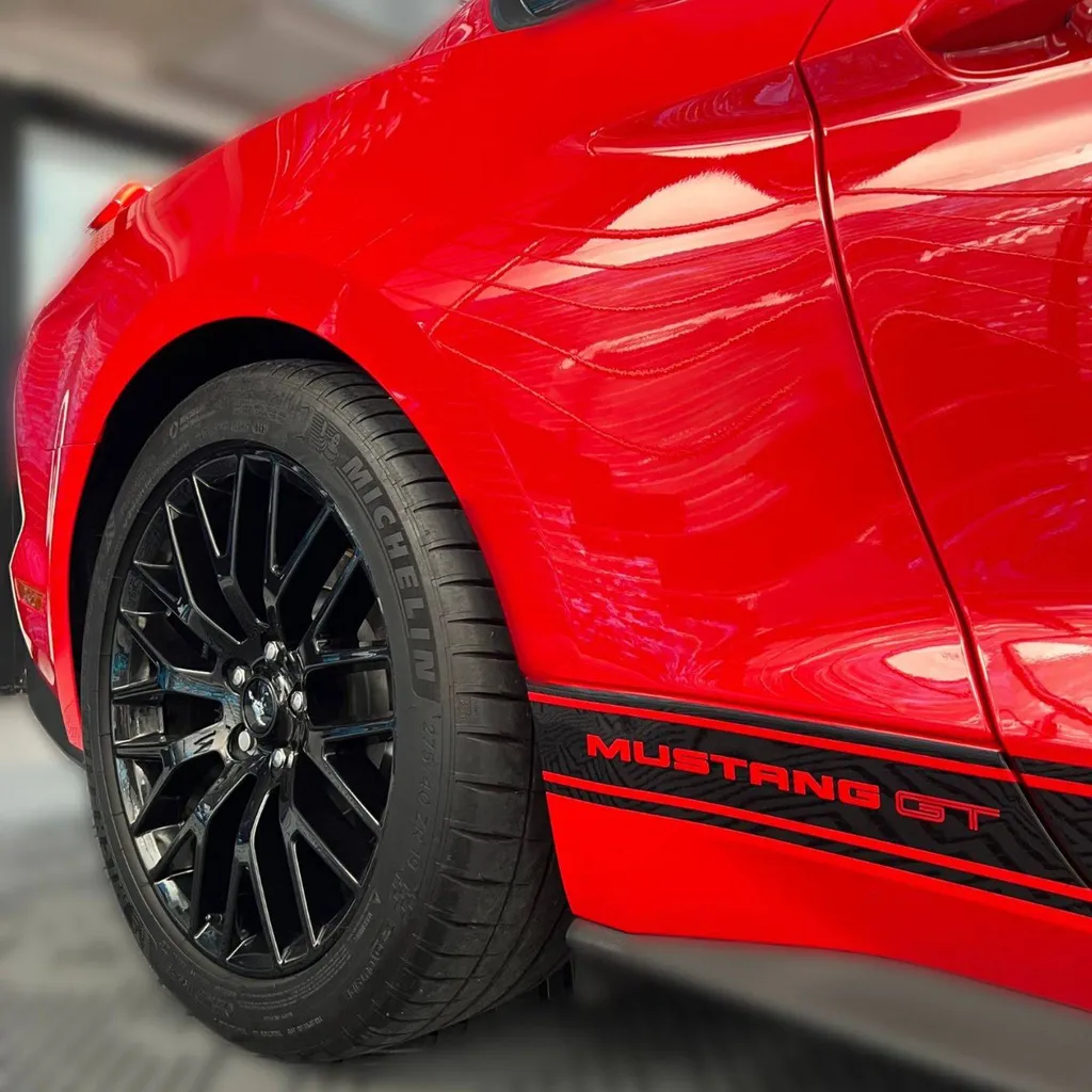 Mustang GT bandes