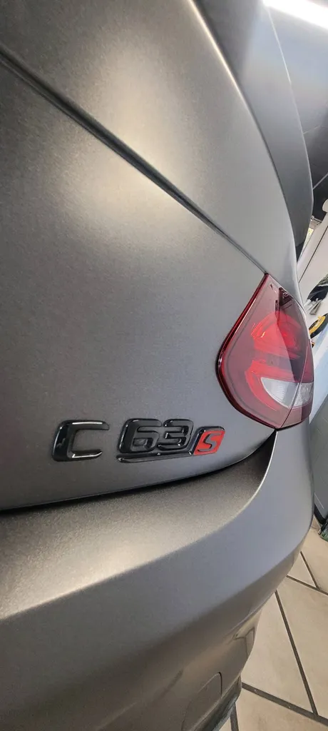 Total covering sur voiture de prestige dans le 06