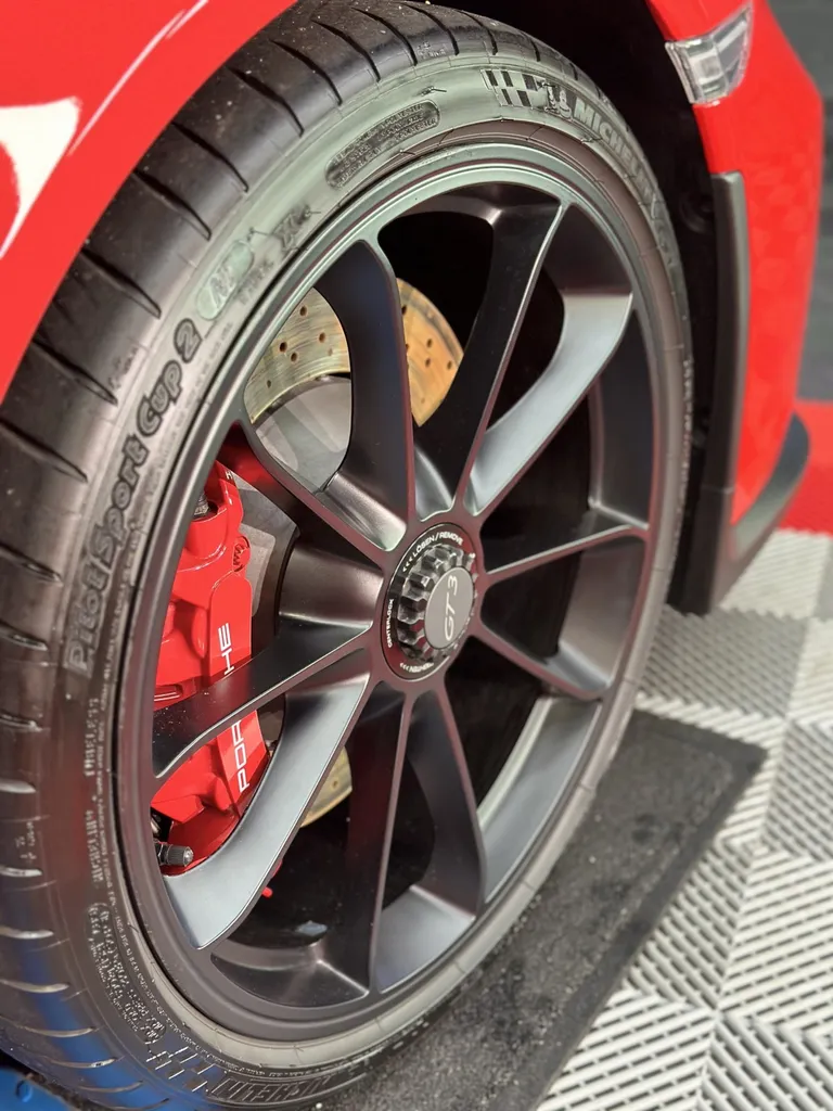 centre de DETAILING Lyon protection céramique film de protection PPF Porsche GT3