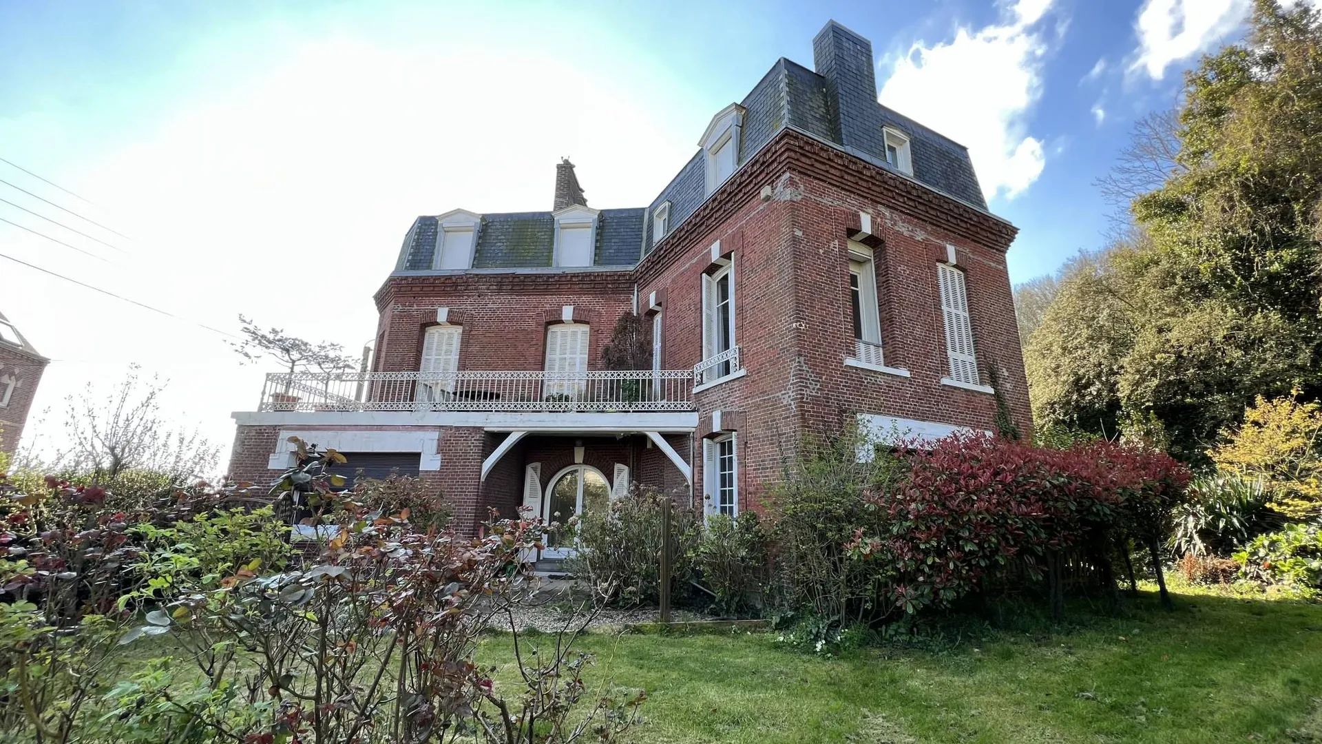 VENDU Demeure Bourgeoise au coeur du Tréport