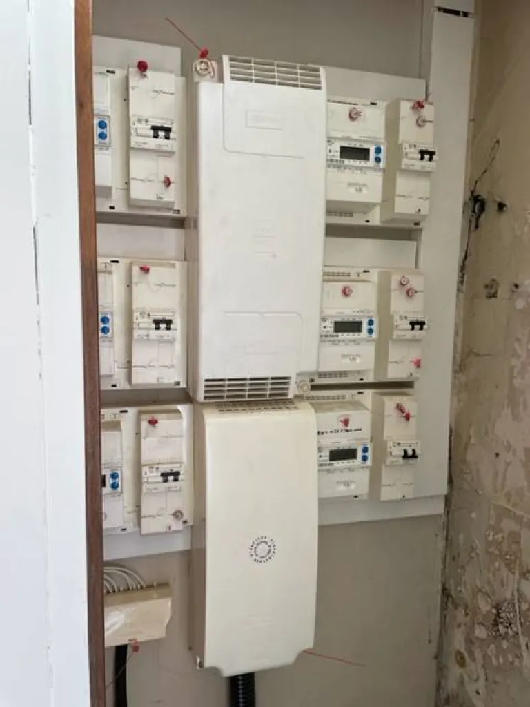 A vendre immeuble de 170 m² habitables comprenant 6 lots sur la commune d'ELBEUF 76500