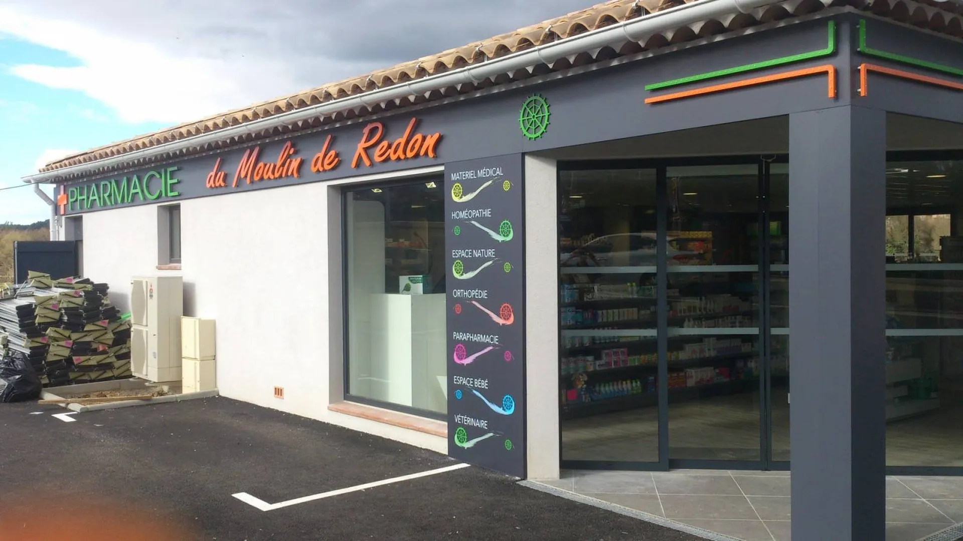 enseigne lumineuse pour pharmacie à auriol