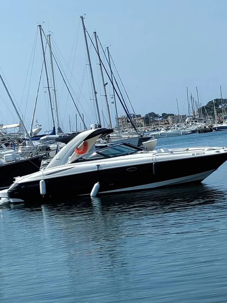 Vedette habitable d'occasion 318 SSX Var Bandol