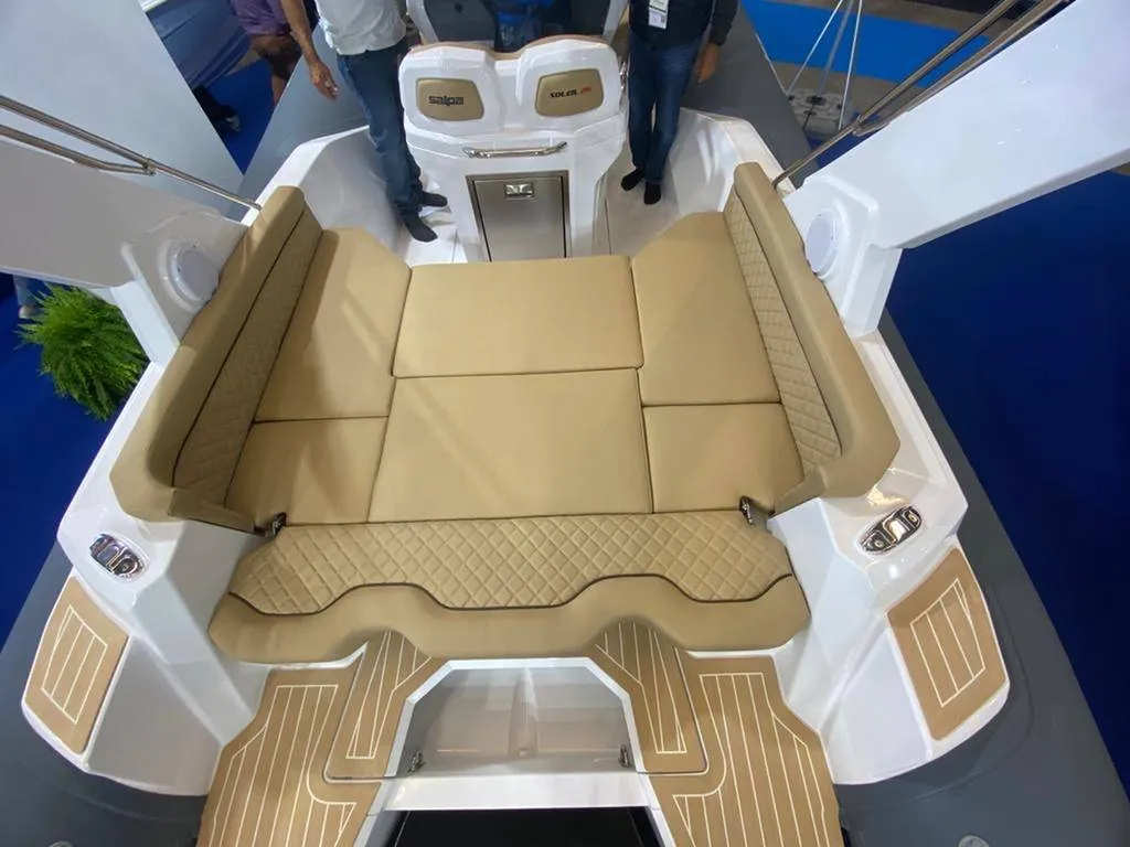 Bateau Soleil 26 Salpa 16 personnes en vente à Bandol 83