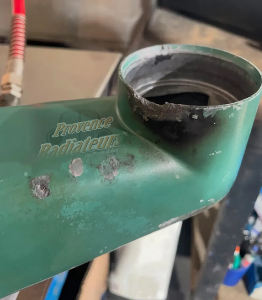 Professionnel des révisions d'aftercooler Volvo à Marseille.