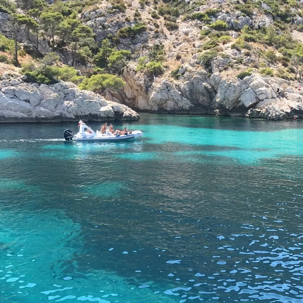 Boat tour calanques